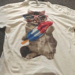 Cat bomb pop shirt Clearance